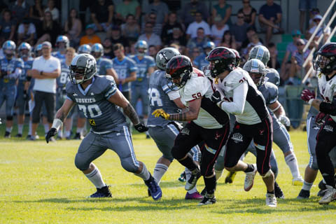Huskies vs. BVW